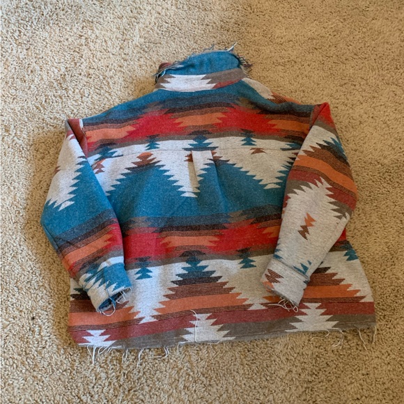 Western Aztec Shacket - Picture 4 of 4